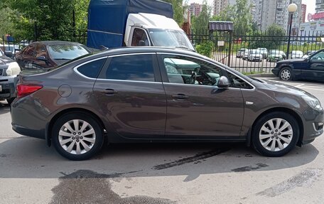 Opel Astra J, 2014 год, 720 000 рублей, 2 фотография