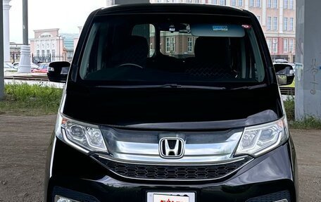 Honda Stepwgn IV, 2015 год, 1 900 000 рублей, 2 фотография