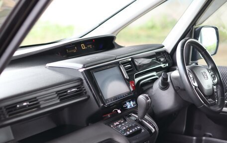Honda Stepwgn IV, 2015 год, 1 900 000 рублей, 8 фотография
