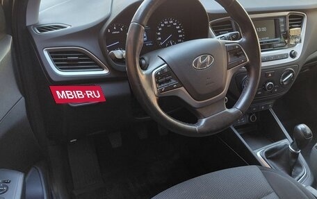 Hyundai Solaris II рестайлинг, 2017 год, 1 380 000 рублей, 7 фотография