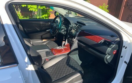 Toyota Camry, 2012 год, 1 630 000 рублей, 7 фотография