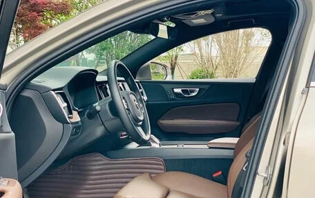 Volvo S60 III, 2022 год, 2 290 666 рублей, 7 фотография