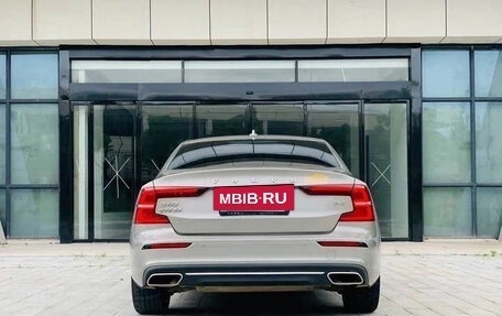 Volvo S60 III, 2022 год, 2 290 666 рублей, 5 фотография