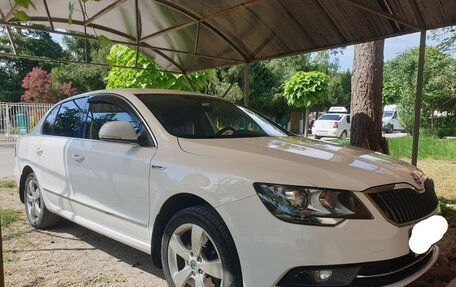 Skoda Superb III рестайлинг, 2013 год, 1 300 000 рублей, 2 фотография