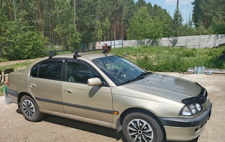 Toyota Avensis III рестайлинг, 2001 год, 350 000 рублей, 5 фотография