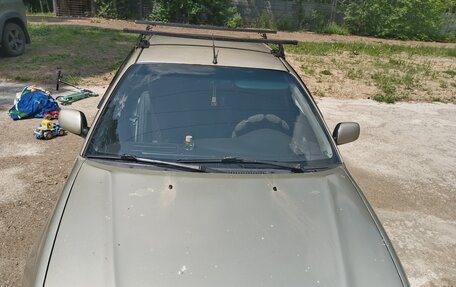Toyota Avensis III рестайлинг, 2001 год, 350 000 рублей, 2 фотография