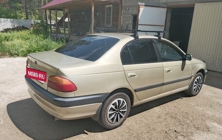 Toyota Avensis III рестайлинг, 2001 год, 350 000 рублей, 6 фотография