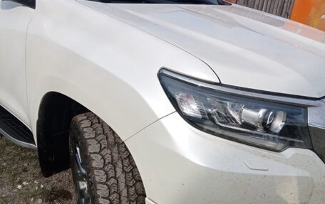 Toyota Land Cruiser Prado 150 рестайлинг 2, 2019 год, 4 499 999 рублей, 5 фотография