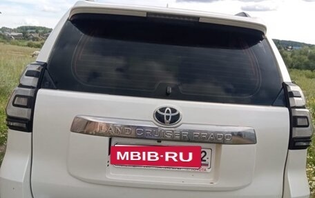 Toyota Land Cruiser Prado 150 рестайлинг 2, 2019 год, 4 499 999 рублей, 2 фотография