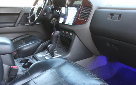Mitsubishi Pajero III рестайлинг, 2004 год, 877 000 рублей, 15 фотография