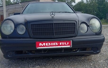 Mercedes-Benz E-Класс, 1998 год, 338 000 рублей, 2 фотография
