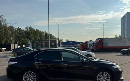 Toyota Camry, 2018 год, 2 450 000 рублей, 8 фотография