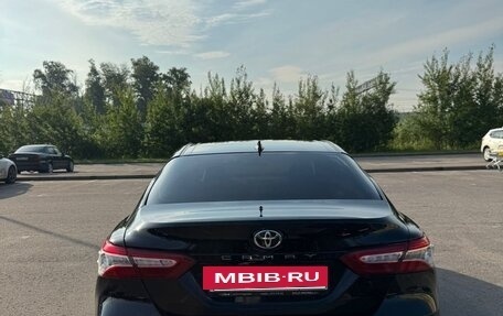 Toyota Camry, 2018 год, 2 450 000 рублей, 6 фотография