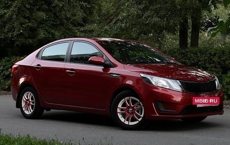 KIA Rio III рестайлинг, 2014 год, 875 000 рублей, 2 фотография