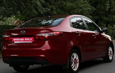 KIA Rio III рестайлинг, 2014 год, 875 000 рублей, 10 фотография