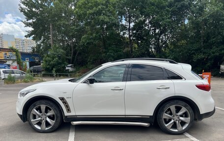 Infiniti QX70, 2015 год, 2 550 000 рублей, 10 фотография