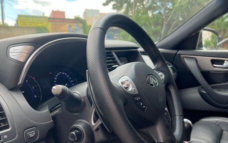 Infiniti QX70, 2015 год, 2 550 000 рублей, 11 фотография