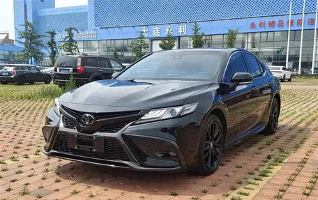 Toyota Camry, 2022 год, 2 050 000 рублей, 3 фотография