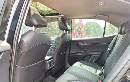 Toyota Camry, 2022 год, 2 050 000 рублей, 13 фотография