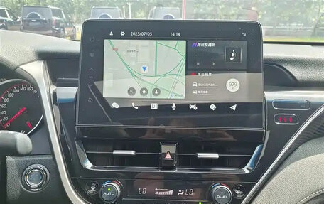 Toyota Camry, 2022 год, 2 050 000 рублей, 14 фотография