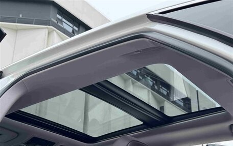 Lexus RX IV рестайлинг, 2022 год, 3 490 000 рублей, 7 фотография