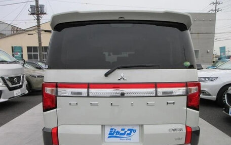 Mitsubishi Delica D:5 I, 2022 год, 2 850 000 рублей, 5 фотография
