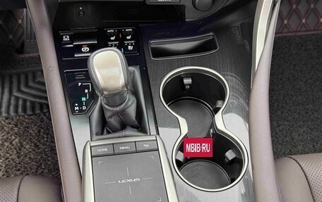 Lexus RX IV рестайлинг, 2022 год, 3 490 000 рублей, 11 фотография