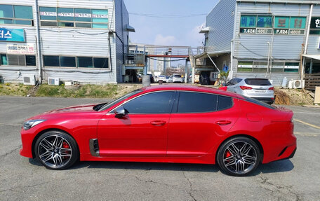 KIA Stinger I, 2022 год, 2 210 000 рублей, 5 фотография