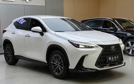 Lexus NX, 2022 год, 2 800 000 рублей, 3 фотография