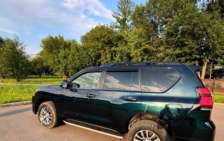 Toyota Land Cruiser Prado 150 рестайлинг 2, 2017 год, 4 790 000 рублей, 5 фотография