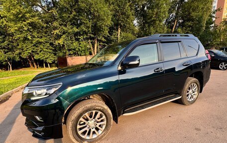 Toyota Land Cruiser Prado 150 рестайлинг 2, 2017 год, 4 790 000 рублей, 7 фотография