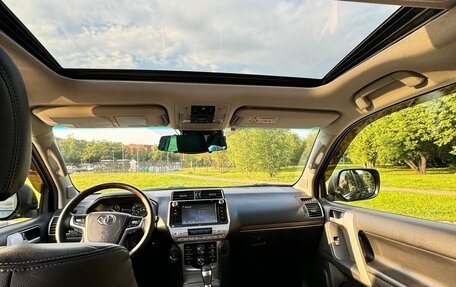 Toyota Land Cruiser Prado 150 рестайлинг 2, 2017 год, 4 790 000 рублей, 10 фотография