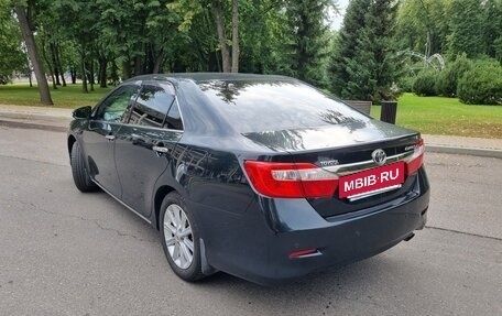 Toyota Camry, 2014 год, 1 950 000 рублей, 3 фотография