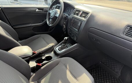Volkswagen Jetta VI, 2013 год, 995 000 рублей, 14 фотография