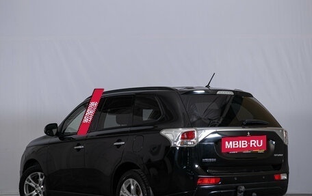 Mitsubishi Outlander III рестайлинг 3, 2013 год, 1 369 000 рублей, 7 фотография