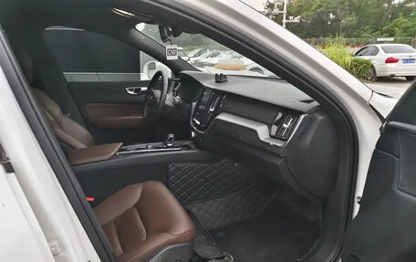 Volvo XC60 II, 2024 год, 2 682 333 рублей, 4 фотография