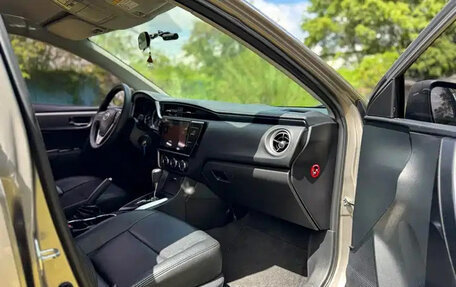 Toyota Corolla, 2017 год, 1 100 000 рублей, 6 фотография