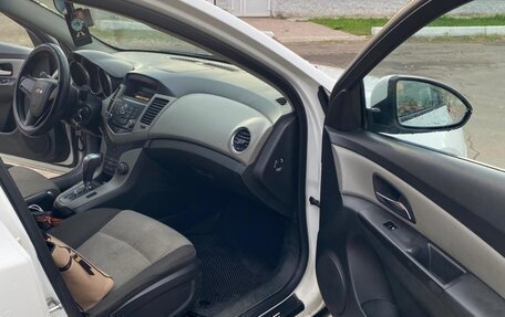 Chevrolet Cruze II, 2012 год, 650 000 рублей, 9 фотография