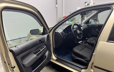 Volkswagen Golf IV, 2003 год, 450 000 рублей, 16 фотография