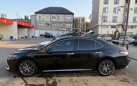 Toyota Camry, 2023 год, 3 300 000 рублей, 5 фотография