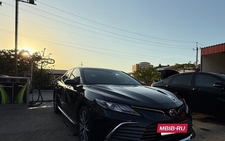 Toyota Camry, 2023 год, 3 300 000 рублей, 7 фотография