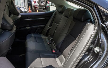 Toyota Camry, 2024 год, 3 960 000 рублей, 9 фотография
