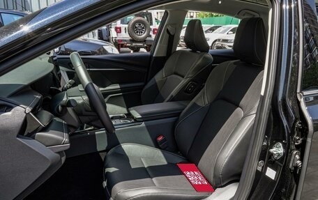 Toyota Camry, 2024 год, 3 960 000 рублей, 10 фотография