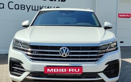 Volkswagen Touareg III, 2019 год, 4 750 000 рублей, 3 фотография