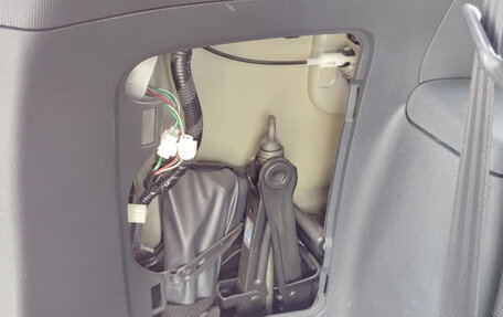 Toyota Wish II, 2008 год, 990 000 рублей, 36 фотография