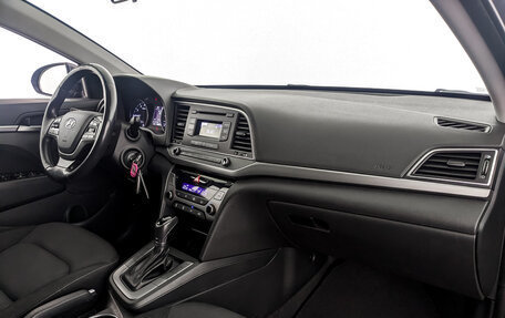 Hyundai Elantra VI рестайлинг, 2018 год, 1 335 000 рублей, 11 фотография