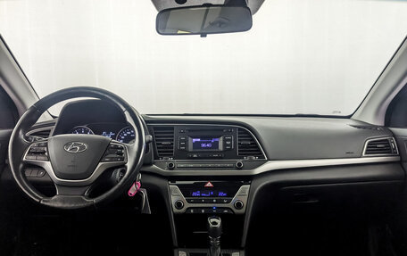 Hyundai Elantra VI рестайлинг, 2018 год, 1 335 000 рублей, 14 фотография