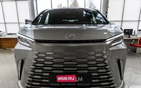 Lexus LM, 2024 год, 20 490 000 рублей, 2 фотография