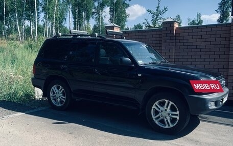 Toyota Land Cruiser 100 рестайлинг 2, 2004 год, 1 450 000 рублей, 5 фотография