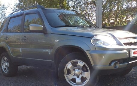 Chevrolet Niva I рестайлинг, 2012 год, 595 000 рублей, 2 фотография